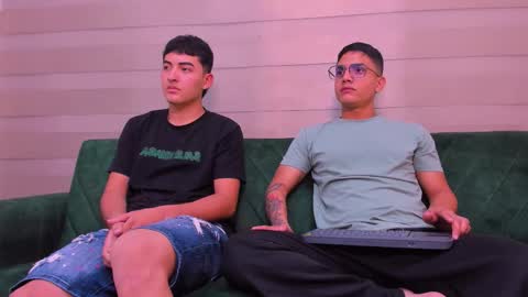 heteros men online show from November 27, 7:38 pm