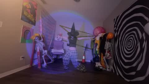 salem online show from October 20, 2:45 am