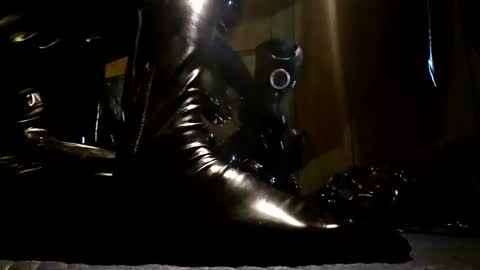 Snapshot of hexlustrious chatting on November 23, 6:35 am hexlustrious online show from November 23, 6:35 am