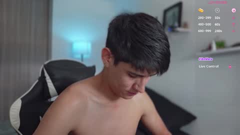 hey_cesard online show from November 4, 3:33 pm