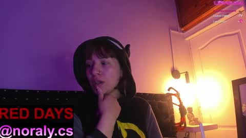 Noraly  online show from November 3, 4:03 am