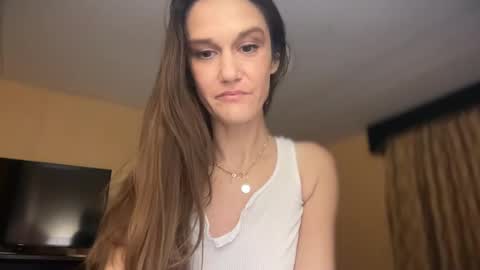 Snapshot of heyaliciabutler chatting on November 2, 12:35 am HeyAlicia online show from November 2, 12:35 am