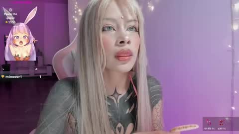 Snapshot of heybambino_ chatting on December 23, 4:22 am Bambi.....Help me get 100 likes in the satisfaction bar. online show from December 23, 4:22 am