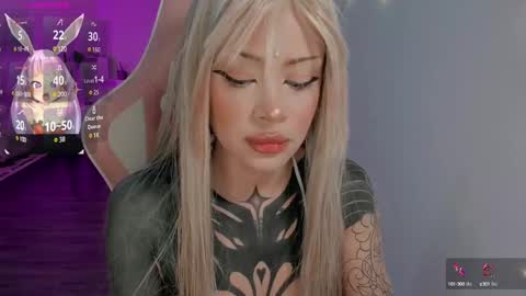 Snapshot of heybambino_ chatting on January 2, 3:58 am Bambi.....Help me get 100 likes in the satisfaction bar. online show from January 2, 3:58 am