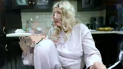 Heyheygrey online show from November 16, 3:28 pm