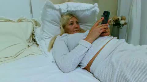 Heyheygrey online show from November 18, 8:46 pm