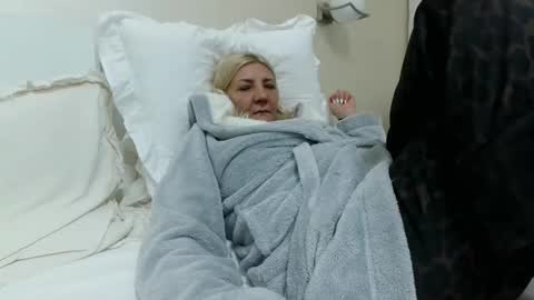 Heyheygrey online show from February 18, 3:30 pm