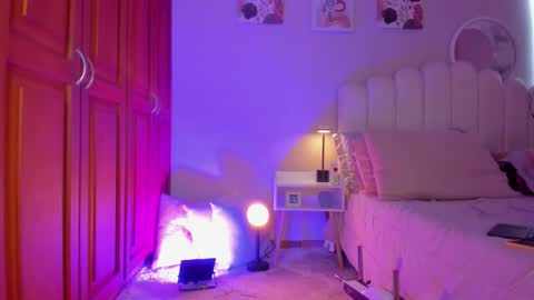 Martina Ricci Show schedule Monday to Friday 8am colombia time I work some weekends  online show from February 23, 2:03 pm