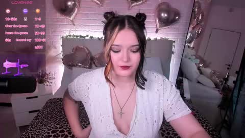 Snapshot of heymarybaby chatting on November 2, 8:17 am Amazing Mary online show from November 2, 8:17 am