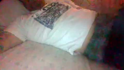 heythere925678 online show from May 17, 11:23 pm