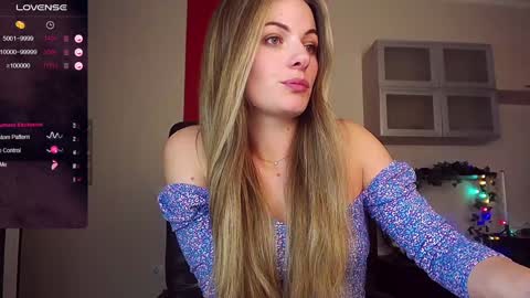 Lina online show from January 10, 6:06 pm