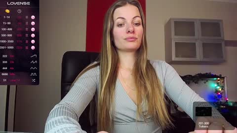 Lina online show from February 3, 5:14 pm