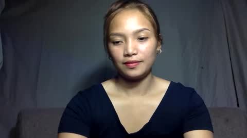 Snapshot of hi_there99 chatting on October 23, 5:12 pm hi_there99 online show from October 23, 5:12 pm