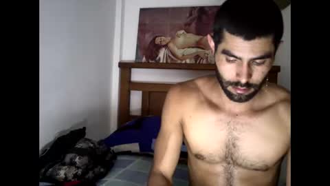 hideonbush online show from October 18, 4:52 pm