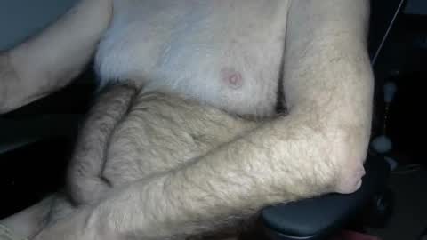 Snapshot of higgins11 chatting on April 3, 12:19 am higgins11 online show from April 3, 12:19 am