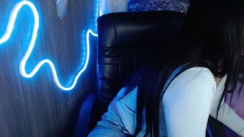 high online show from March 20, 6:51 am