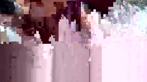 Snapshot of highhellrazor69 chatting on January 11, 4:01 pm Hugh hell online show from January 11, 4:01 pm