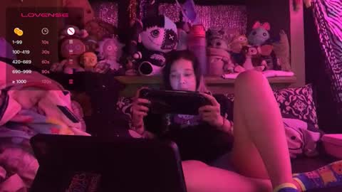 HiGHNESS CANNA online show from March 12, 5:46 am