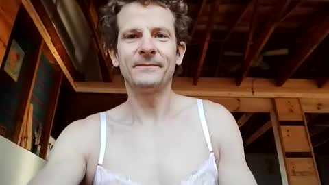 Highpine online show from April 2, 12:36 pm