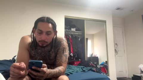 Snapshot of hihello300 chatting on December 22, 8:17 pm hihello300 online show from December 22, 8:17 pm