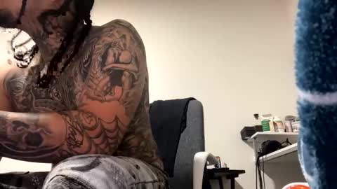 Snapshot of hihello300 chatting on January 13, 7:13 am hihello300 online show from January 13, 7:13 am