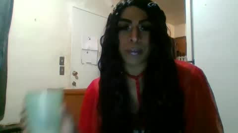 Snapshot of hihheelstranny chatting on January 18, 9:24 am hihheelstranny online show from January 18, 9:24 am