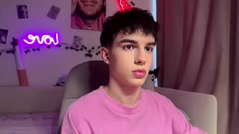 Snapshot of hiidear chatting on March 3, 7:03 am twinkvadusha online show from March 3, 7:03 am