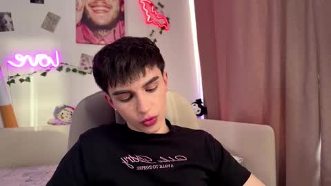 Snapshot of hiidear chatting on March 7, 1:41 pm twinkvadusha online show from March 7, 1:41 pm