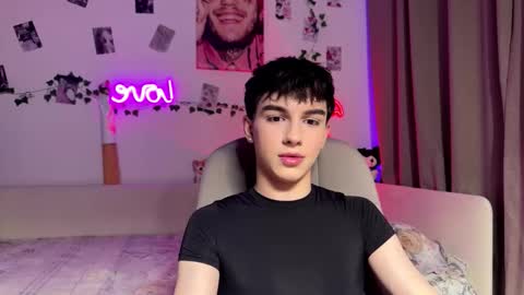 Snapshot of hiidear chatting on March 19, 4:22 pm twinkvadusha online show from March 19, 4:22 pm