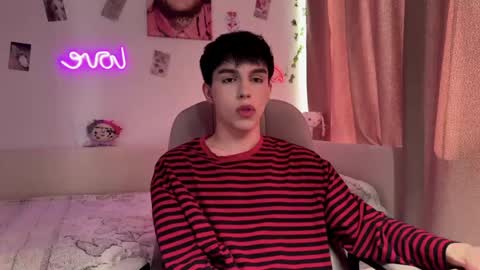 Snapshot of hiidear chatting on March 26, 7:14 am twinkvadusha online show from March 26, 7:14 am