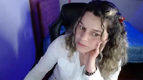 Snapshot of hikary_hall chatting on September 22, 2:57 am Tatiana online show from September 22, 2:57 am