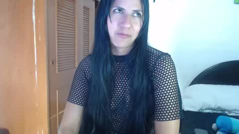 hilaril18 online show from October 20, 12:22 am