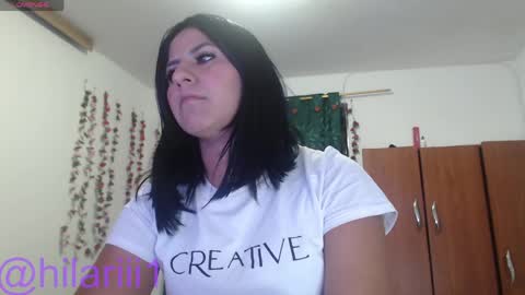 Snapshot of hilari18 chatting on April 11, 6:34 pm hilaril18 online show from April 11, 6:34 pm