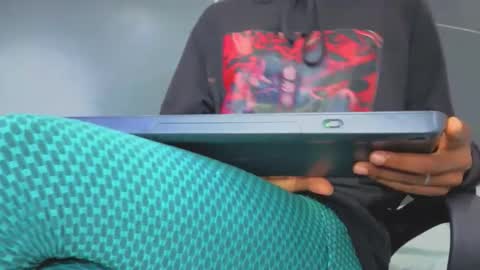  Hillary  online show from September 28, 6:19 am