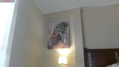 Hillary  online show from November 18, 6:34 pm