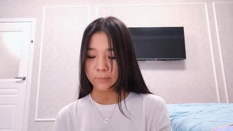 Snapshot of hillarymelson chatting on February 8, 4:54 pm Miko online show from February 8, 4:54 pm