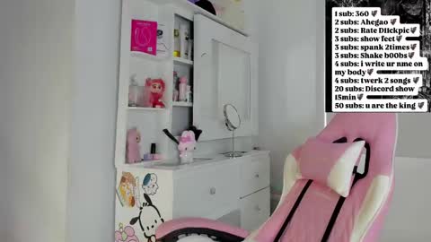 hillsdandarkie_44 online show from October 26, 9:42 pm