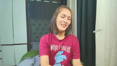 yuricah online show from January 17, 6:29 am