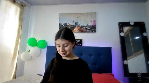 Snapshot of himawary_soin5 chatting on April 1, 1:23 pm himawary_soin5 online show from April 1, 1:23 pm