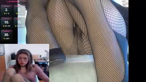 Snapshot of himeko_cd chatting on February 27, 5:57 pm Himeko online show from February 27, 5:57 pm