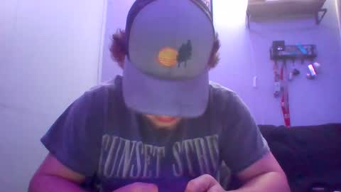 Snapshot of himommy37 chatting on September 10, 12:43 am himommy37 online show from September 10, 12:43 am