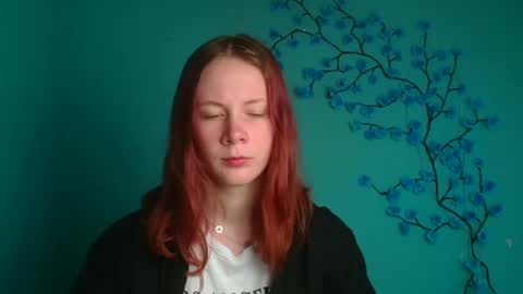 Snapshot of hinabliss chatting on April 4, 5:06 am Hinata online show from April 4, 5:06 am