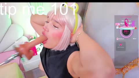 Snapshot of hinata_dolly chatting on November 11, 11:43 am hinata_dolly online show from November 11, 11:43 am