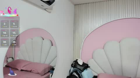 Snapshot of hinata_dolly chatting on December 19, 11:06 am hinata_dolly online show from December 19, 11:06 am