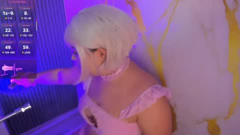 hinata_dolly online show from May 19, 11:38 am