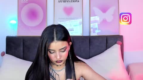  Karol  Independent Model online show from April 11, 11:09 pm