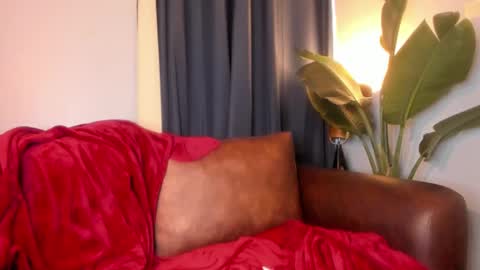 Hinnata online show from October 1, 1:06 pm