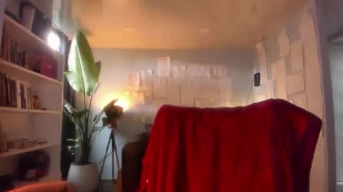 Hinnata online show from January 11, 6:02 pm