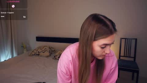 Snapshot of hip_hop_baby chatting on October 3, 7:22 pm Leya Day Mary Night PvT Open online show from October 3, 7:22 pm