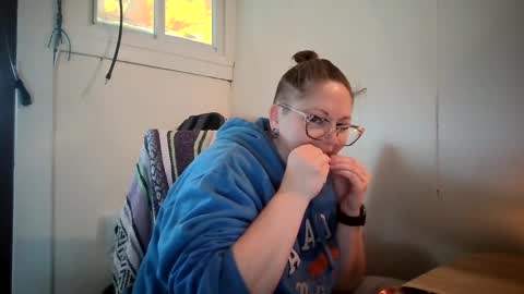 Bella online show from October 10, 12:37 pm